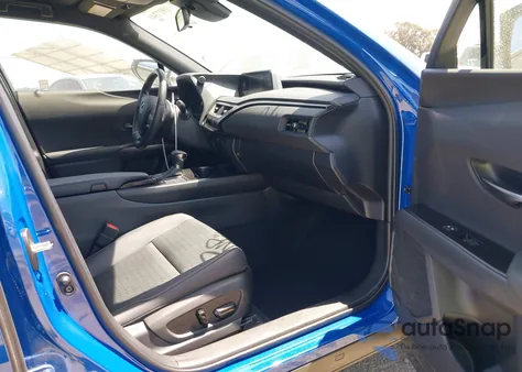 2022 Lexus Ux 200 Base z USA, uszkodzony, nr VIN JTHX3JBH0N2049742